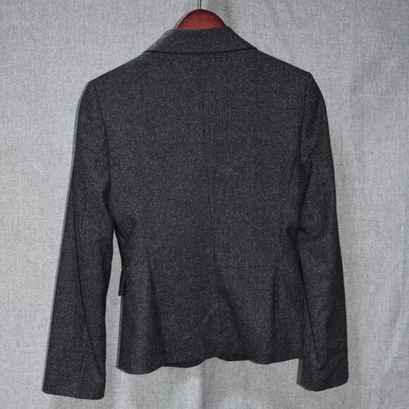 Benetton Gray Wool Blend Pinstripe 3-Button Blazer Jacket Size 40 (US 6) - Picture 3 of 3